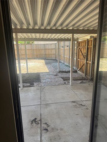 2718 Branch Oaks Drive, Garland, TX 75043