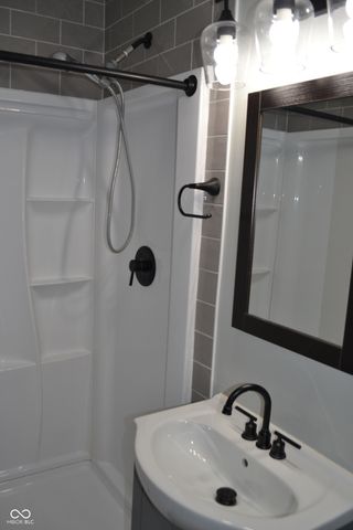 30 Vernon Lane, Lafayette, IN 47905