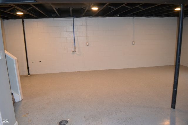 30 Vernon Lane, Lafayette, IN 47905