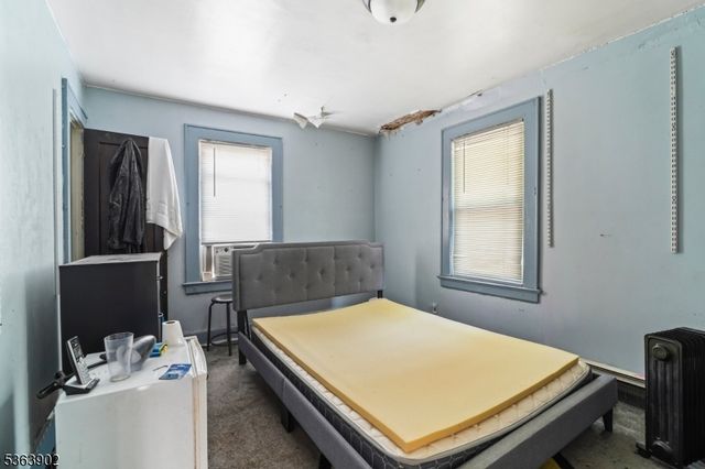 21 Eastern Pkwy, Newark City, NJ 07106