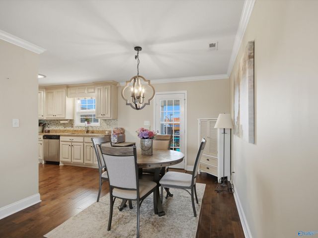 104 Ivy Darlene Drive, New Market, AL 35761