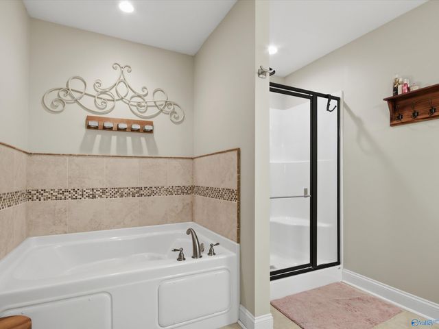 104 Ivy Darlene Drive, New Market, AL 35761