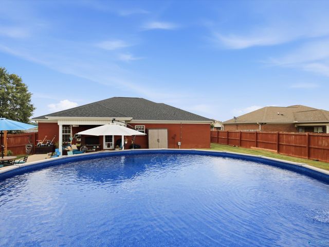 104 Ivy Darlene Drive, New Market, AL 35761