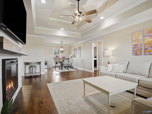 104 Ivy Darlene Drive, New Market, AL 35761