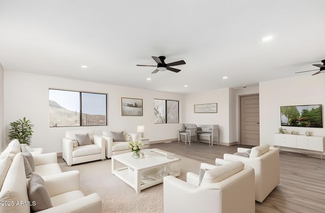 48451 N 27TH Avenue, New River, AZ 85087