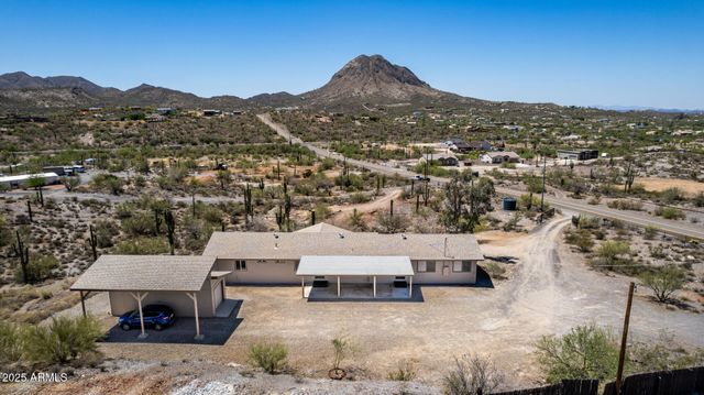 48451 N 27TH Avenue, New River, AZ 85087