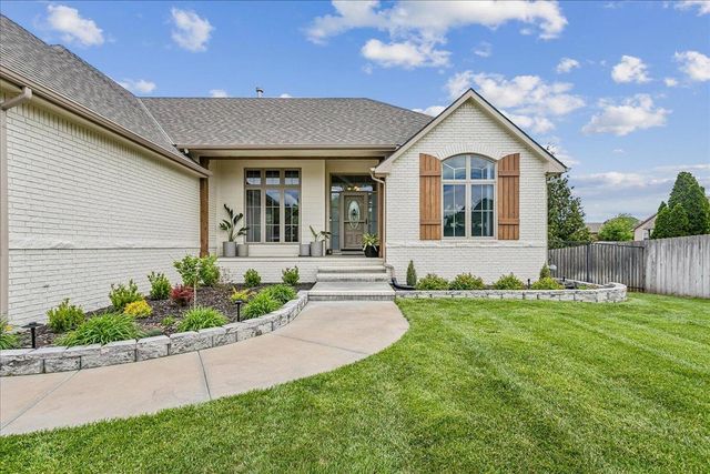 1315 S City View Cir, Wichita, KS 67235