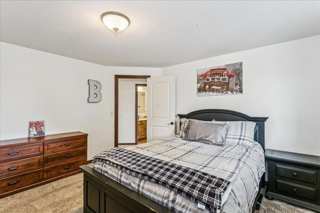 1315 S City View Cir, Wichita, KS 67235