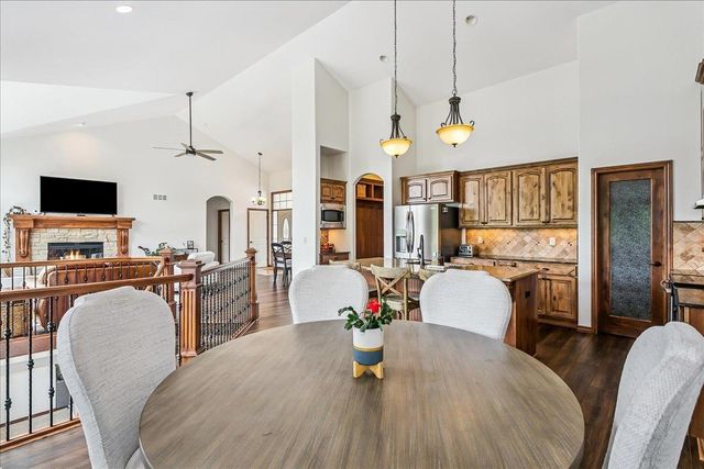 1315 S City View Cir, Wichita, KS 67235