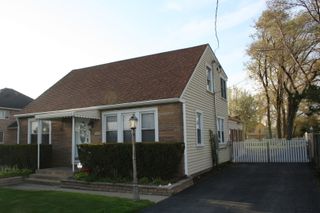 1000 E Touhy Avenue, Des Plaines, IL 60018