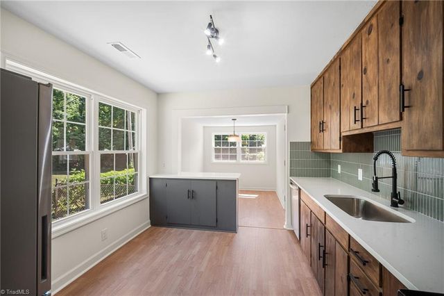 309 Hillside Drive, Lexington, NC 27295