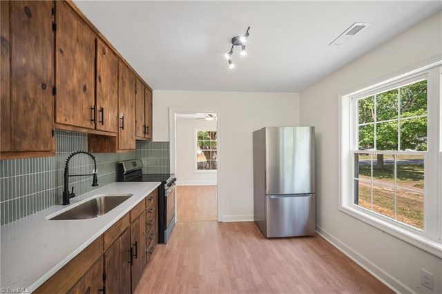 309 Hillside Drive, Lexington, NC 27295