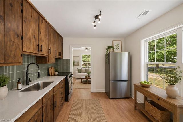 309 Hillside Drive, Lexington, NC 27295