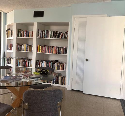 8000 N Sunrise Lakes Drive 309, Sunrise, FL 33322