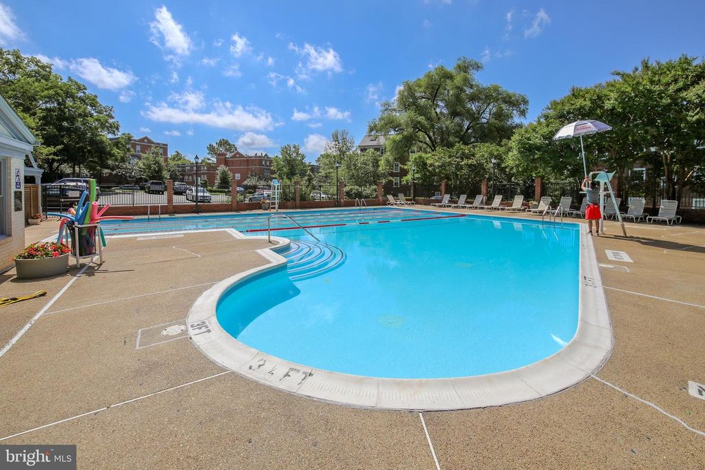 3750 39TH ST NW #C147, Washington, DC 20016