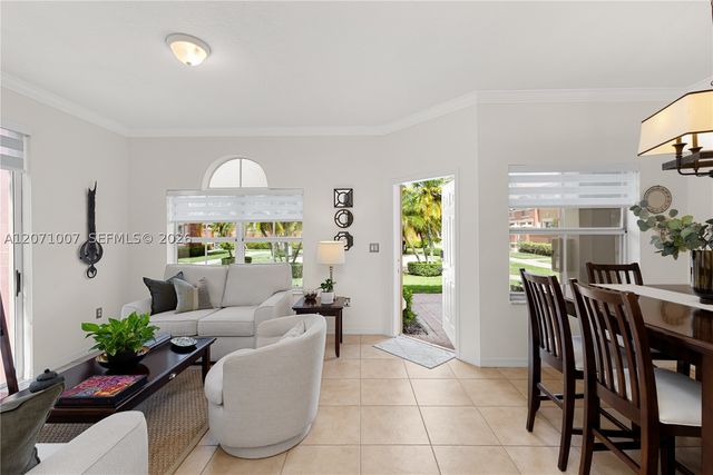 6142 NW 115th Pl 324, Doral, FL 33178