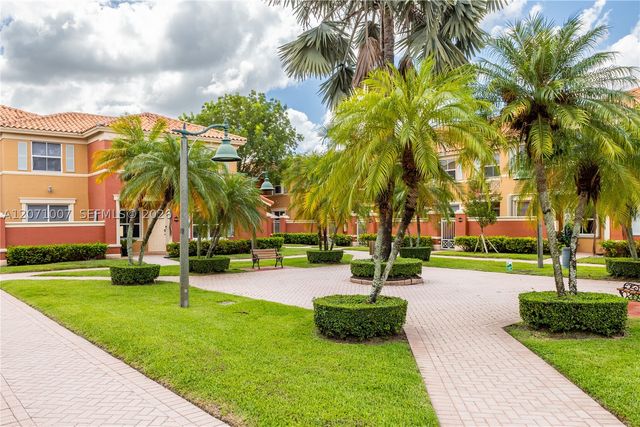 6142 NW 115th Pl 324, Doral, FL 33178