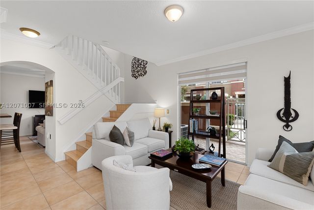 6142 NW 115th Pl 324, Doral, FL 33178