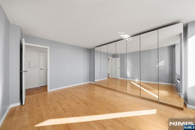 200 Winston Drive 718, Cliffside Park, NJ 07010