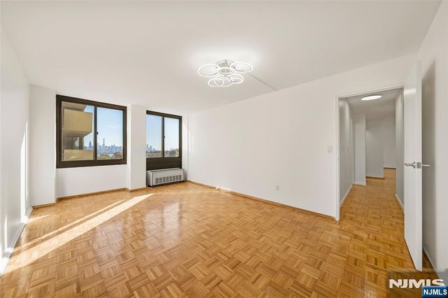 200 Winston Drive 718, Cliffside Park, NJ 07010