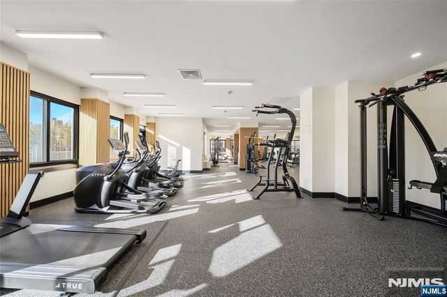 200 Winston Drive 718, Cliffside Park, NJ 07010