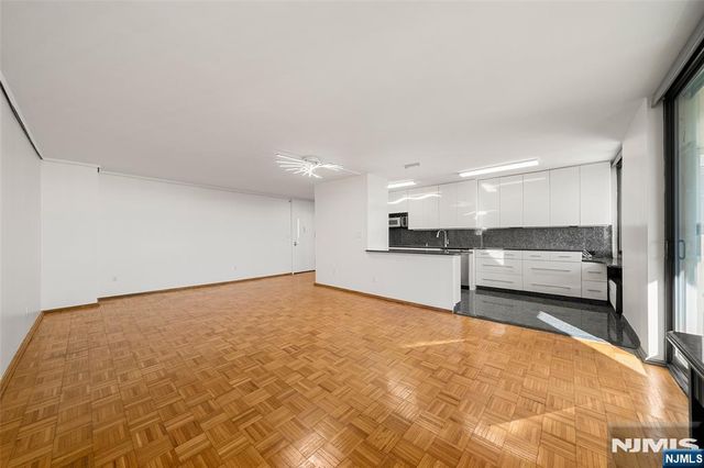 200 Winston Drive 718, Cliffside Park, NJ 07010