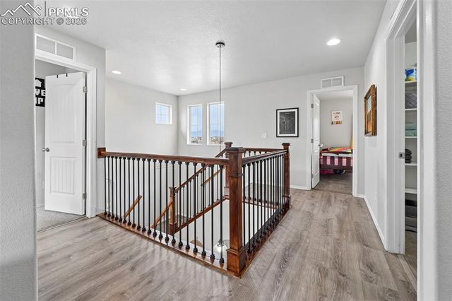 7055 Jagged Rock Circle, Colorado Springs, CO 80927