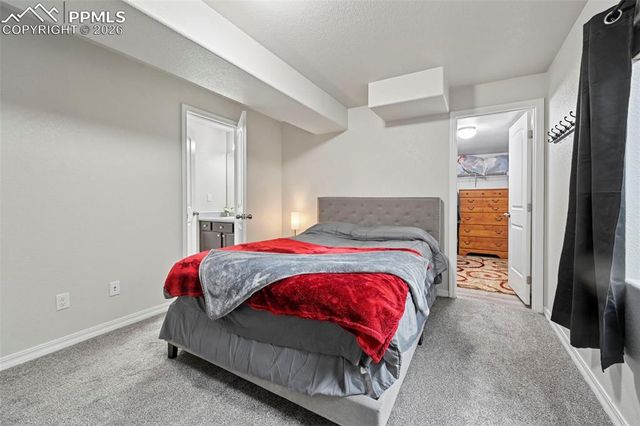 7055 Jagged Rock Circle, Colorado Springs, CO 80927