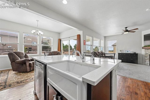 7055 Jagged Rock Circle, Colorado Springs, CO 80927