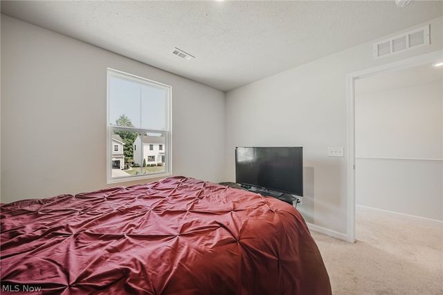136 Wildflower Drive, Elyria, OH 44035