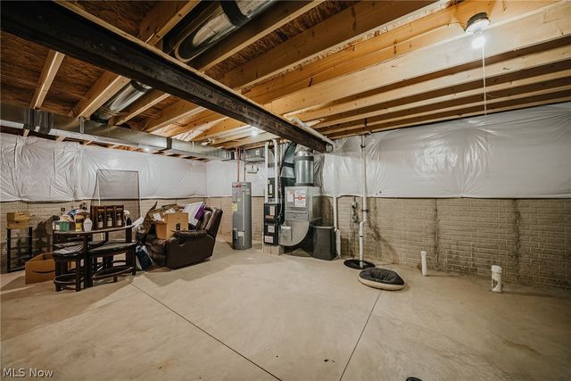 136 Wildflower Drive, Elyria, OH 44035