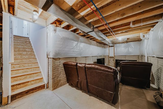 136 Wildflower Drive, Elyria, OH 44035