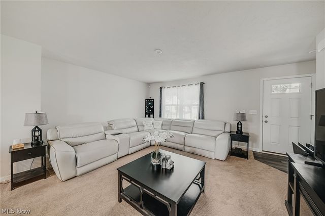 136 Wildflower Drive, Elyria, OH 44035