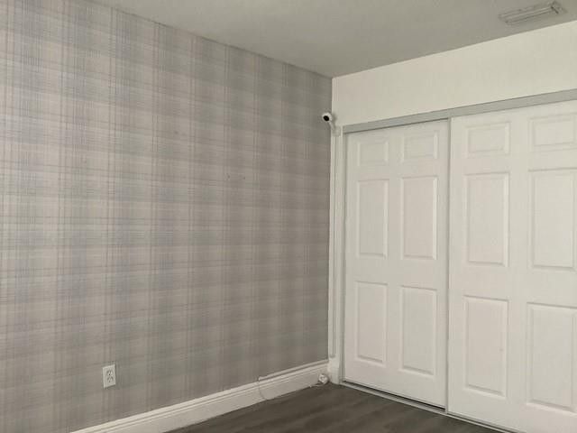 621 Lakeshore Terrace, Davie, FL 33325