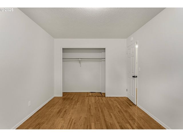 3063 Se 112TH Ave, Portland, OR 97266