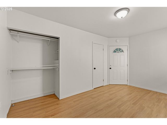 3063 Se 112TH Ave, Portland, OR 97266