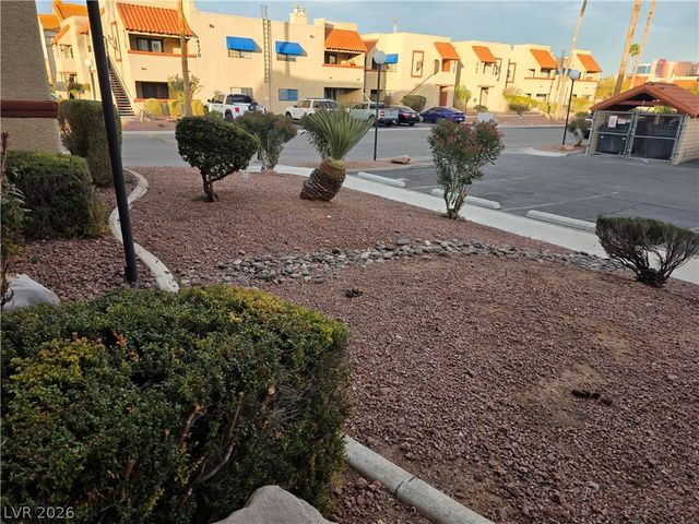 4211 Sanderling Circle 286, Las Vegas, NV 89103