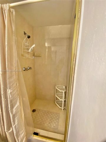 400 Golden Isles Dr 43, Hallandale Beach, FL 33009