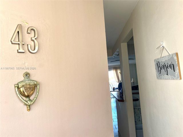 400 Golden Isles Dr 43, Hallandale Beach, FL 33009