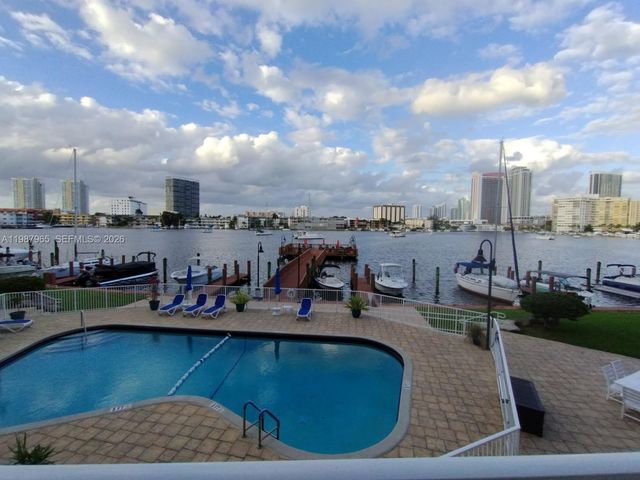 400 Golden Isles Dr 43, Hallandale Beach, FL 33009