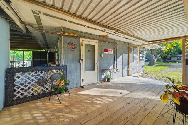 402 Bluebonnet Drive, La Marque, TX 77568