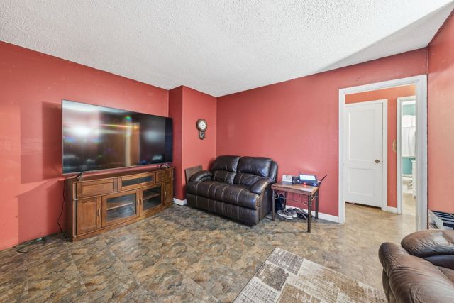 402 Bluebonnet Drive, La Marque, TX 77568