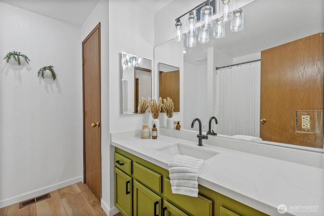 23939 SE 186th Street, Maple Valley, WA 98038