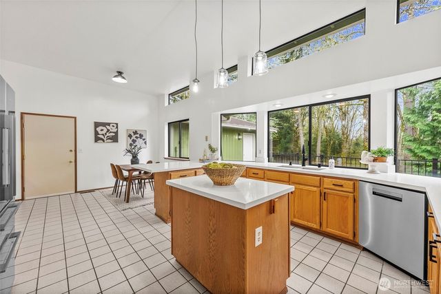23939 SE 186th Street, Maple Valley, WA 98038