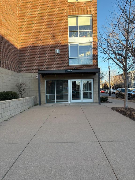 1829 3rd Avenue S 109, Minneapolis, MN 55404