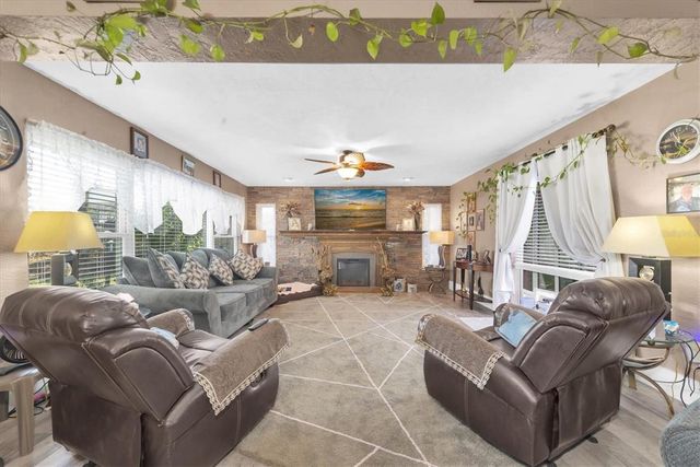 2087 59TH STREET N, Clearwater, FL 33760