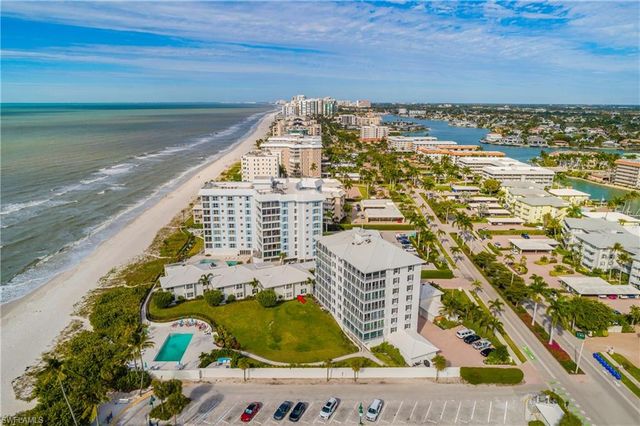 2701 Gulf Shore BLVD N 5, Naples, FL 34103