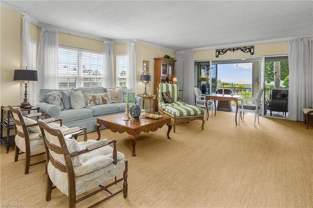 2701 Gulf Shore BLVD N 5, Naples, FL 34103