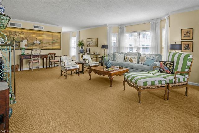 2701 Gulf Shore BLVD N 5, Naples, FL 34103