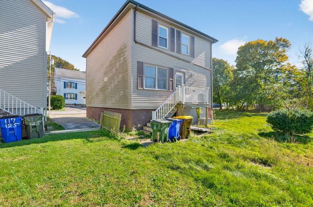 125 Carl St, Fall River, MA 02721
